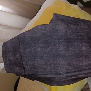 💜3/$10 90 degree  leggings